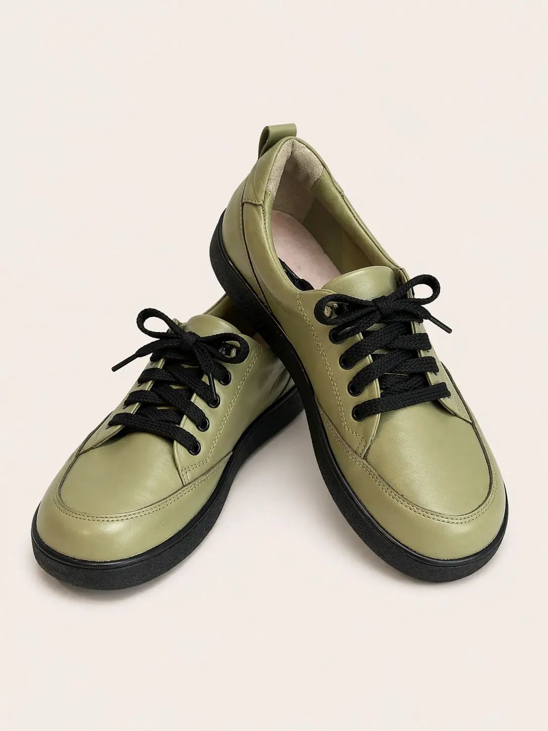Green Leather Ergonomic Sneakers